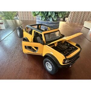 Ford Bronco 1:24 Official Licensed Diecast Scale Model , Light & sound Pull Back